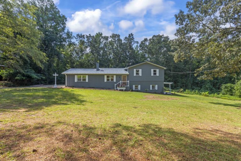 Central_Alabama_photography_And_Video_Ranch_Home_Hamilton_Alabama_Kerry_Renaud_3-min-scaled